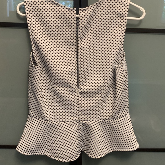 CLUB MONACO - peplum top - size M - Picture 4 of 4